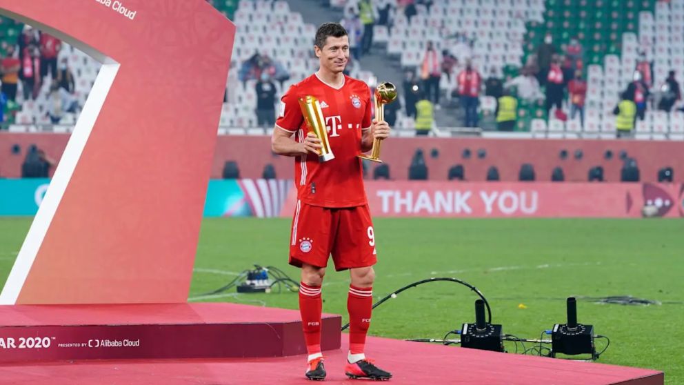 九游娱乐平台关于莱万多夫斯基在雄鹿比赛中夺冠，最后时刻胜出引发热议！比赛高潮迭起的信息